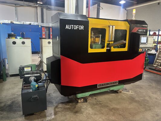 AJ011-A automatic loading and unloading device for drill chuck and tube chuck for outer circle rough grinding and precision grinding processing of CNC machine tools