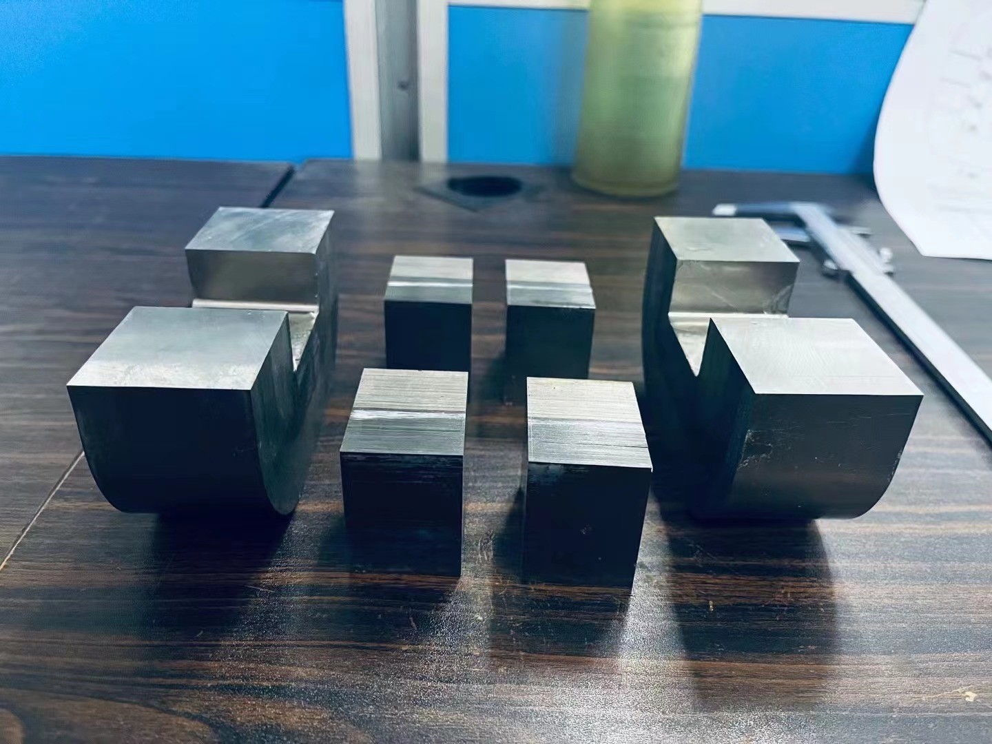 Amorphous and nanocrystalline precision magnetic core cutting machine